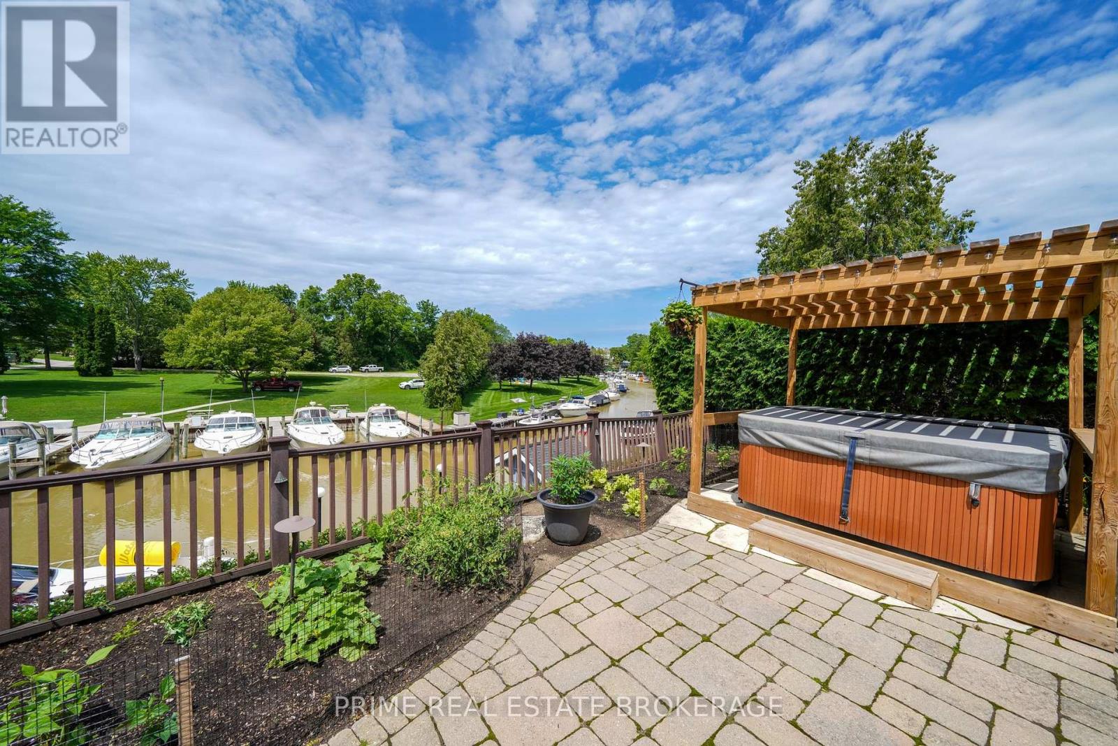 49 Gill Road, Lambton Shores (Grand Bend), Ontario  N0M 1T0 - Photo 18 - X9242210