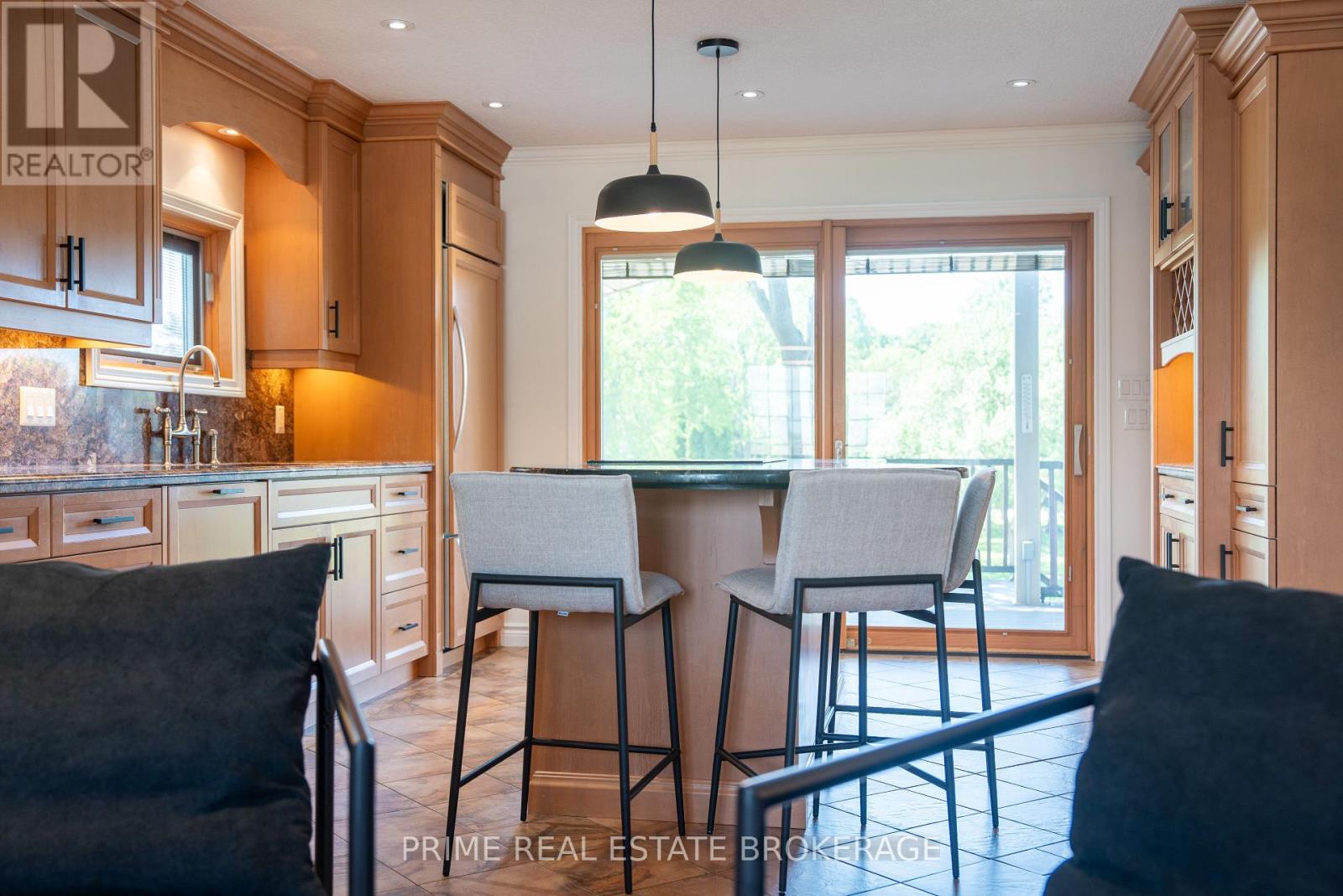 49 Gill Road, Lambton Shores (Grand Bend), Ontario  N0M 1T0 - Photo 9 - X9242210