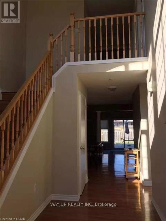 671 Oakcrossing Road, London, Ontario  N6H 5V7 - Photo 2 - X9242318