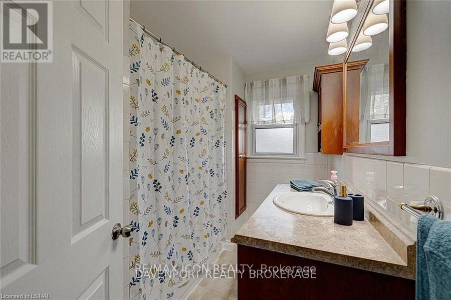 58 Manitoulin Drive, London, Ontario  N5W 1M4 - Photo 10 - X9250693
