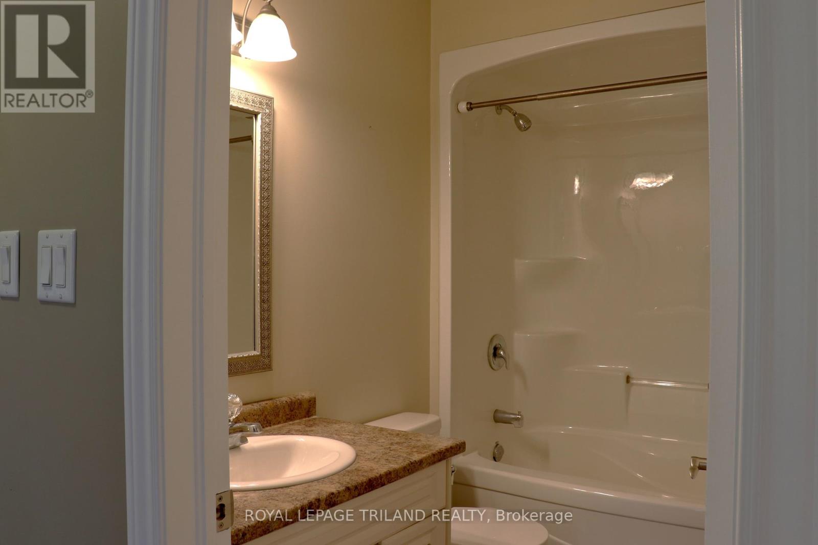 1052 Bay Street, Norfolk (Port Rowan), Ontario  N0E 1M0 - Photo 10 - X9253808