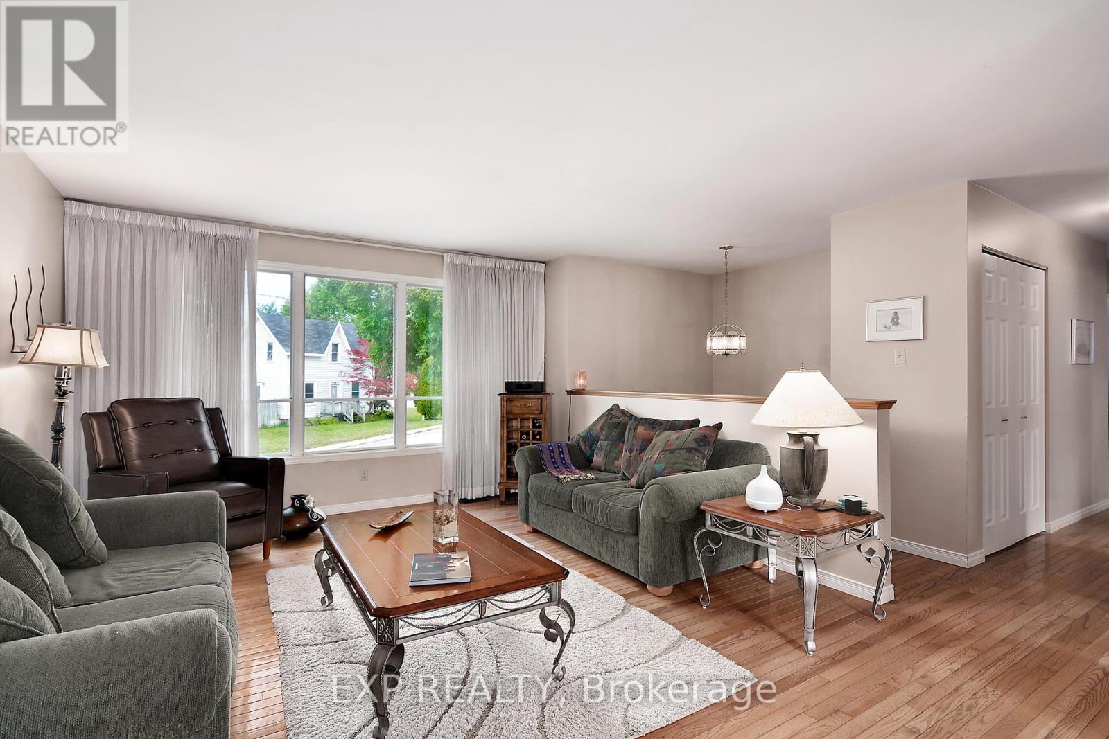 150 Mary Street, Central Huron (Clinton), Ontario  N0M 1L0 - Photo 7 - X9260014