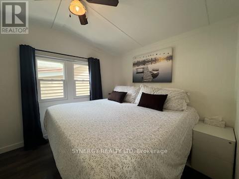 24749 Park Street, Strathroy-Caradoc (Sw), Ontario  N7G 3H5 - Photo 11 - X9262388