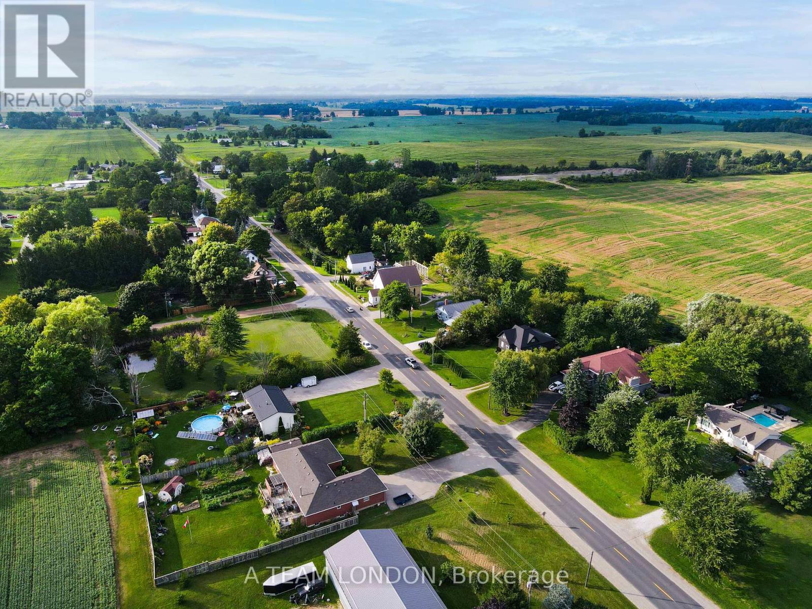 10096 Iona Road, Southwold (Iona Station), Ontario  N0L 1P0 - Photo 3 - X9263475