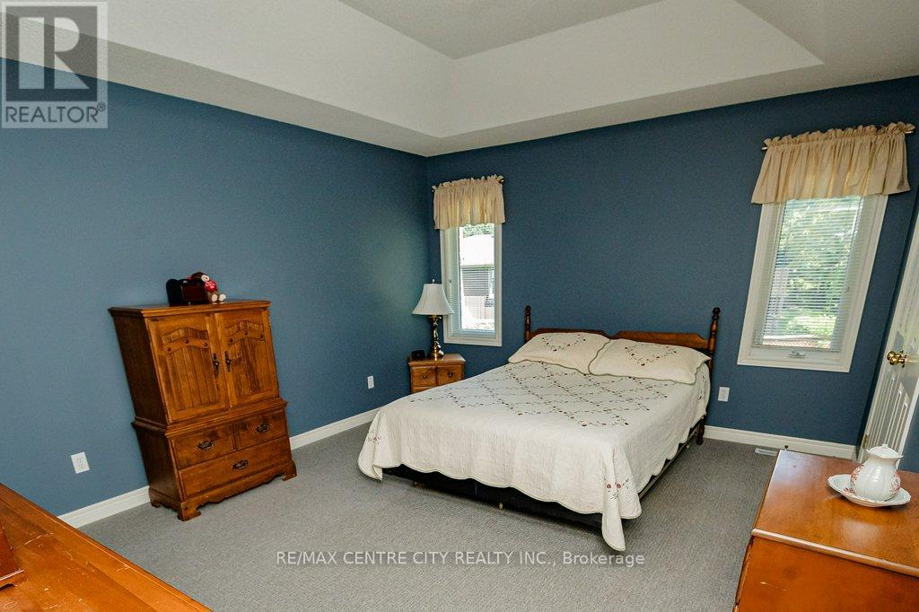 32 Symphony Court, Central Elgin, Ontario  N5P 4K1 - Photo 14 - X9263499