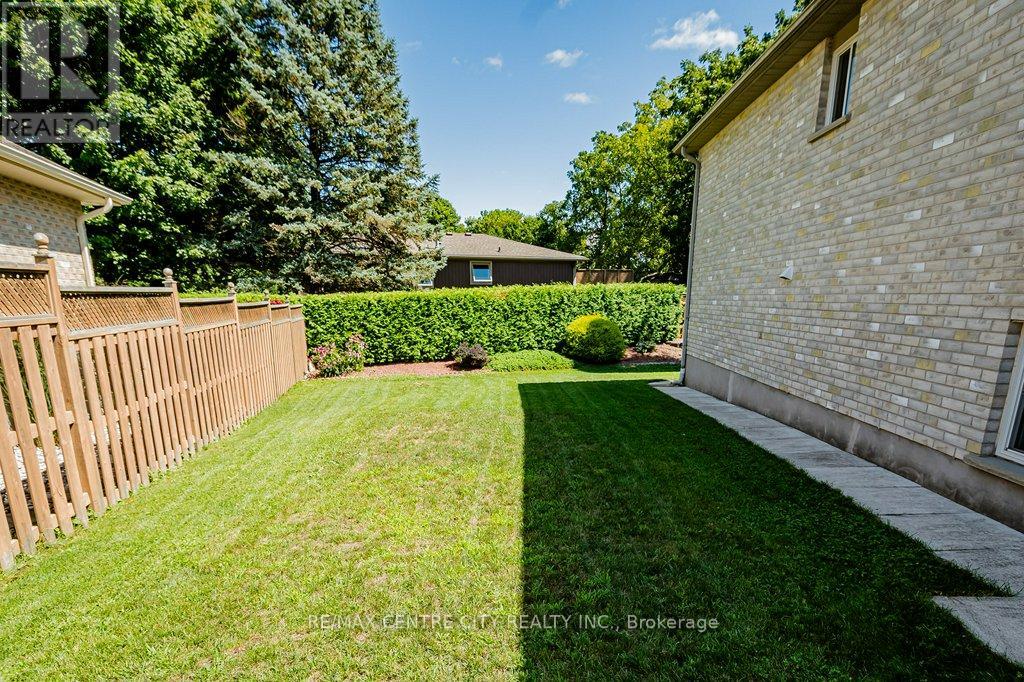 32 Symphony Court, Central Elgin, Ontario  N5P 4K1 - Photo 32 - X9263499