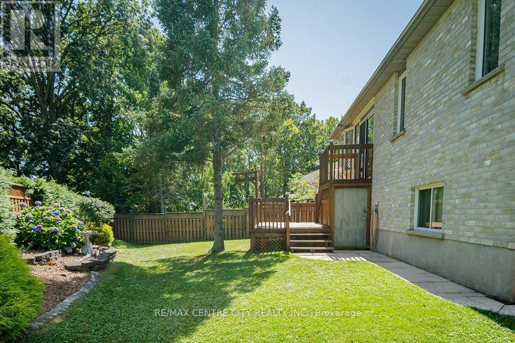 32 Symphony Court, Central Elgin, Ontario  N5P 4K1 - Photo 34 - X9263499