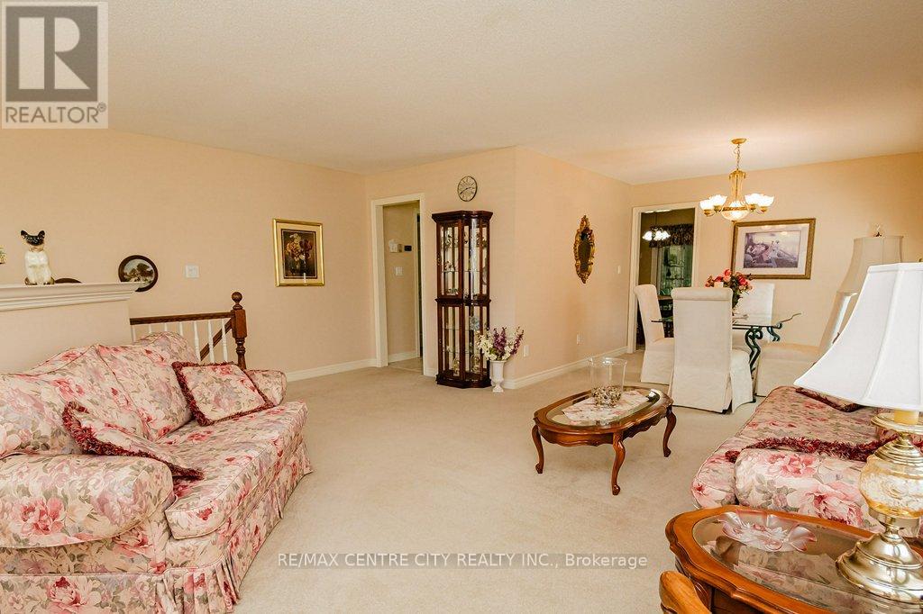 32 Symphony Court, Central Elgin, Ontario  N5P 4K1 - Photo 4 - X9263499