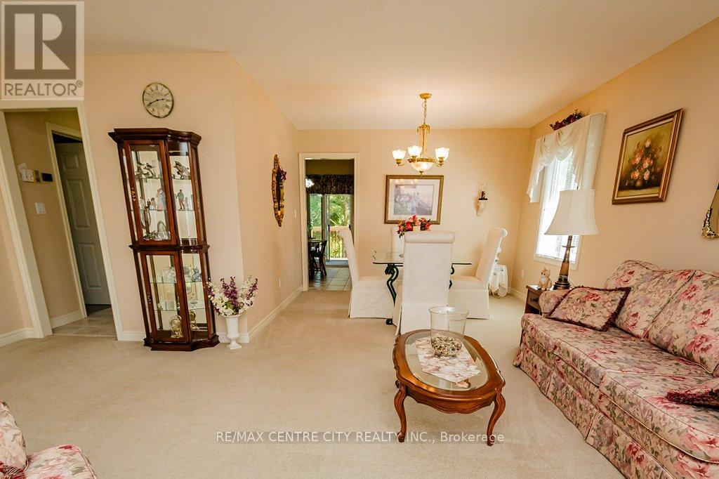 32 Symphony Court, Central Elgin, Ontario  N5P 4K1 - Photo 6 - X9263499