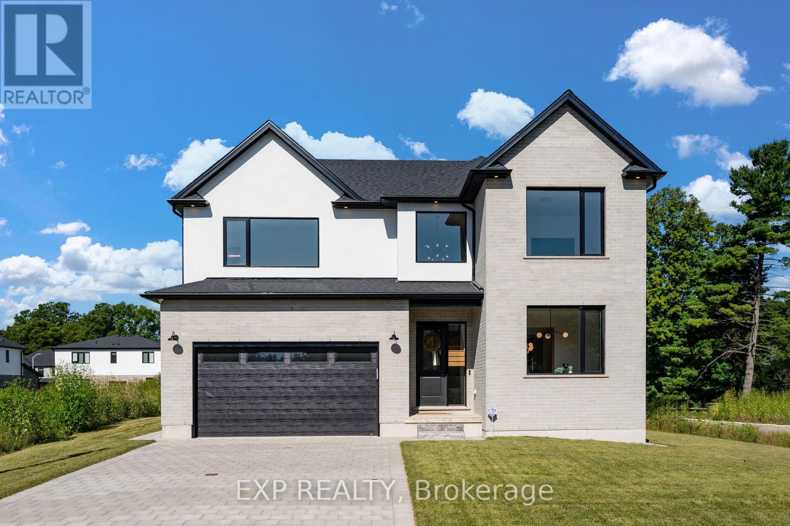 209 MERRITT COURT, north middlesex (parkhill), Ontario