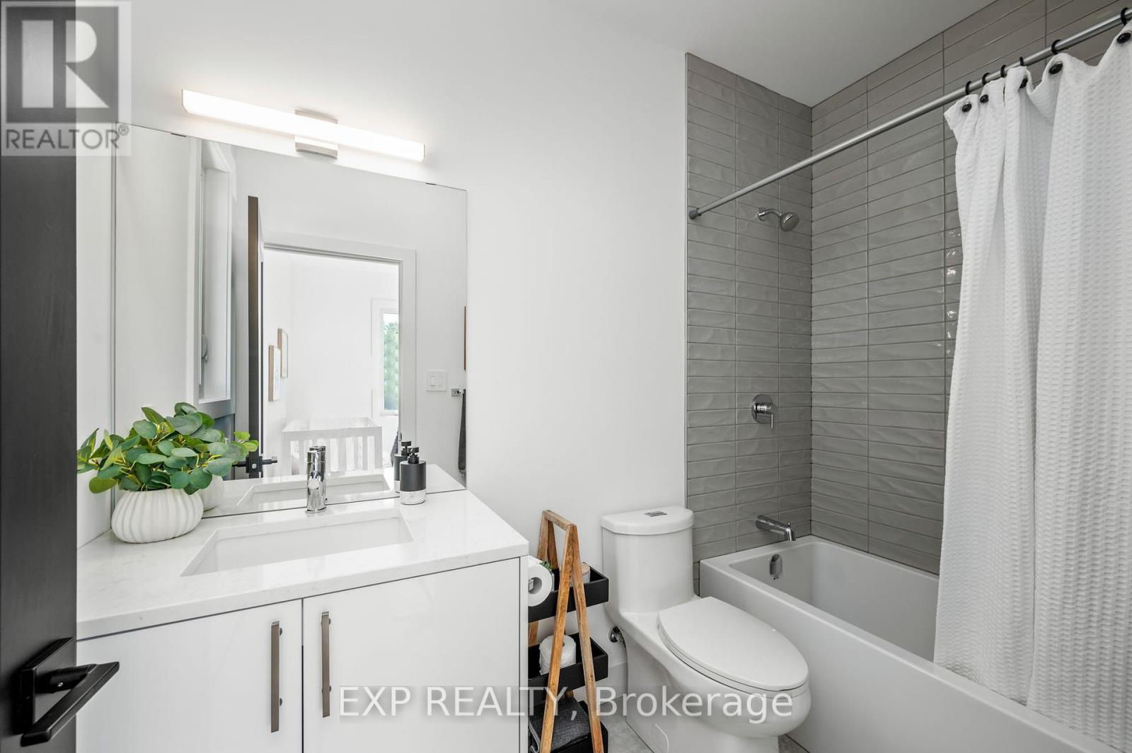 209 Merritt Court, North Middlesex (Parkhill), Ontario  N0M 2K0 - Photo 16 - X9270116