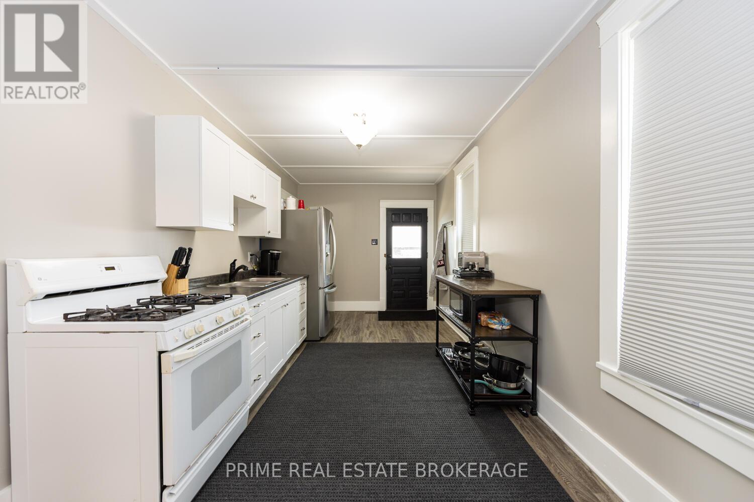 22461 Dundonald Road, Southwest Middlesex (Glencoe), Ontario  N0L 1M0 - Photo 11 - X9271450