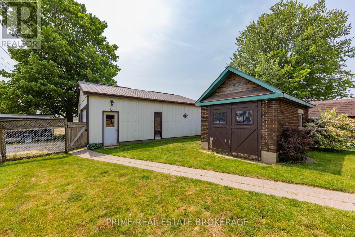 22461 Dundonald Road, Southwest Middlesex (Glencoe), Ontario  N0L 1M0 - Photo 23 - X9271450