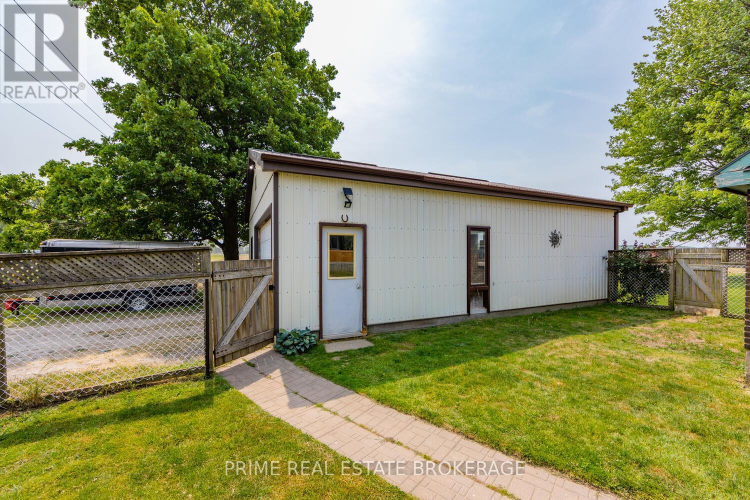 22461 Dundonald Road, Southwest Middlesex (Glencoe), Ontario  N0L 1M0 - Photo 24 - X9271450