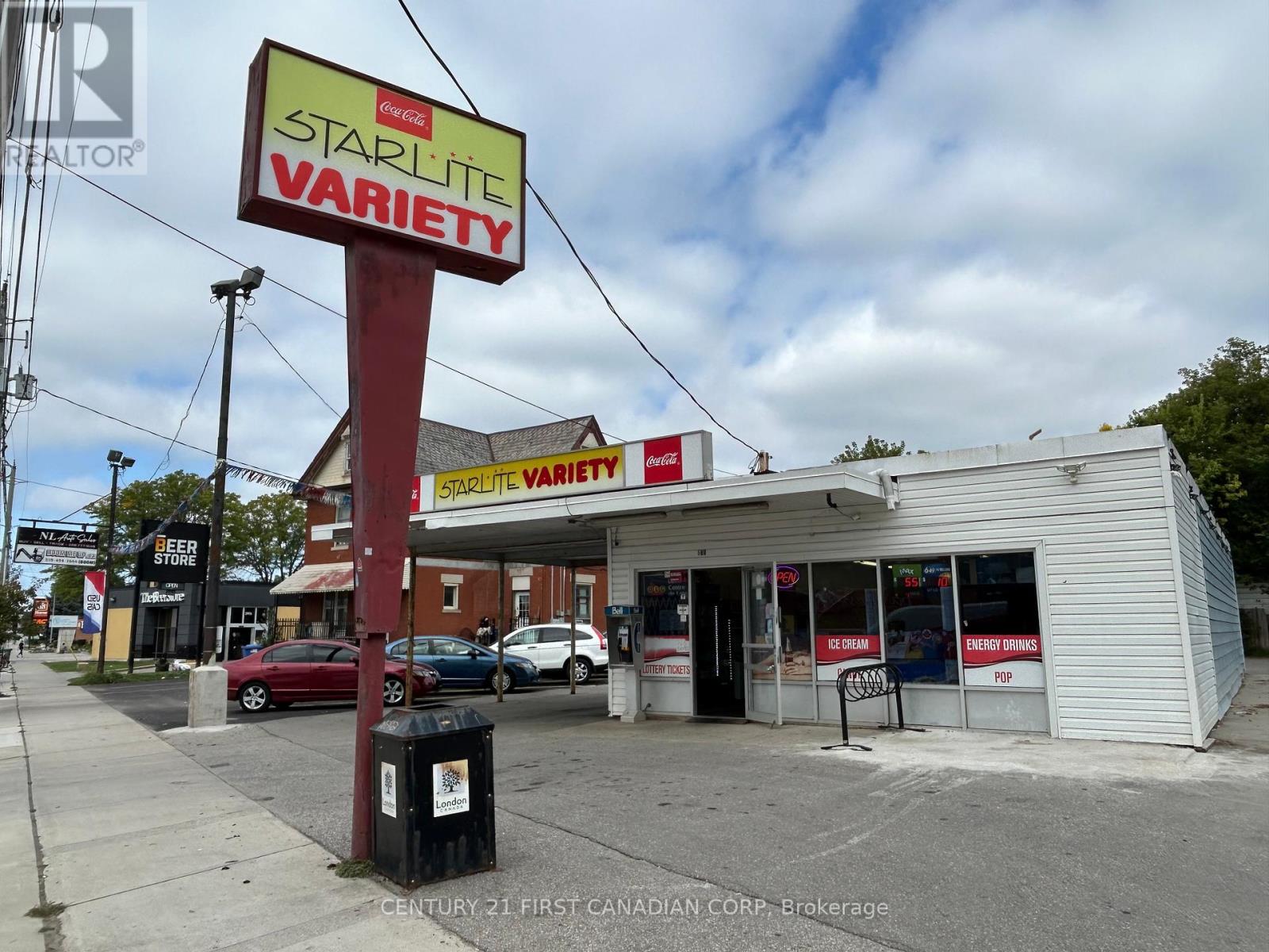 560 HAMILTON ROAD, london, Ontario