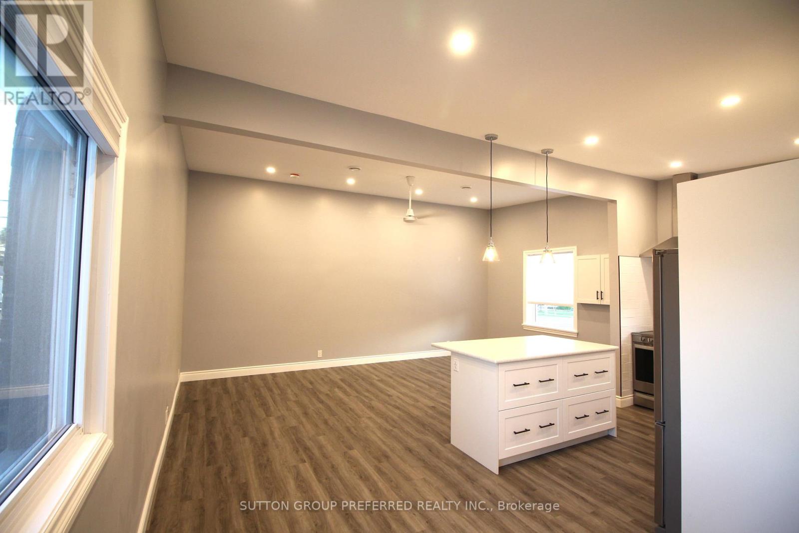 Upper - 1890 Dundas Street E, London, Ontario  N5W 3G4 - Photo 3 - X9295244