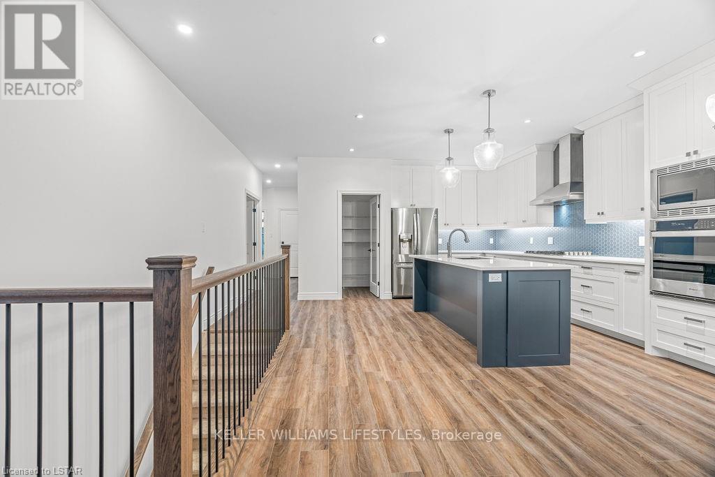112 Leneve Street, Lambton Shores (Forest), Ontario  N0N 1J0 - Photo 16 - X9295322