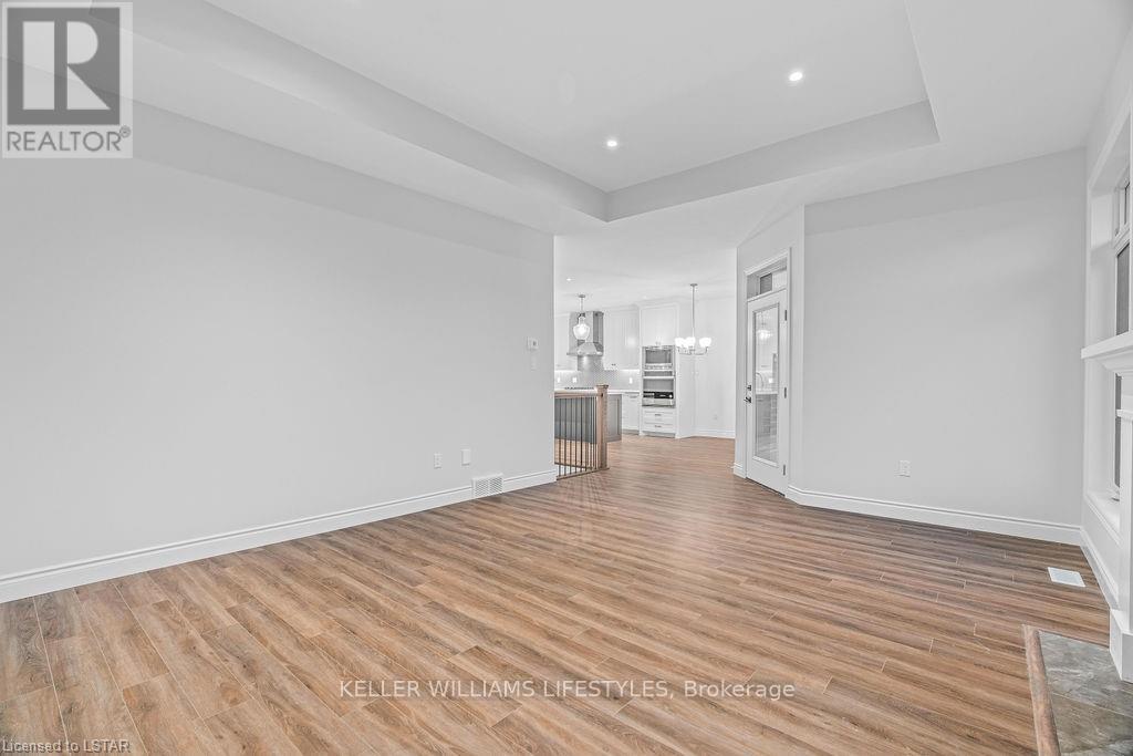 112 Leneve Street, Lambton Shores (Forest), Ontario  N0N 1J0 - Photo 20 - X9295322