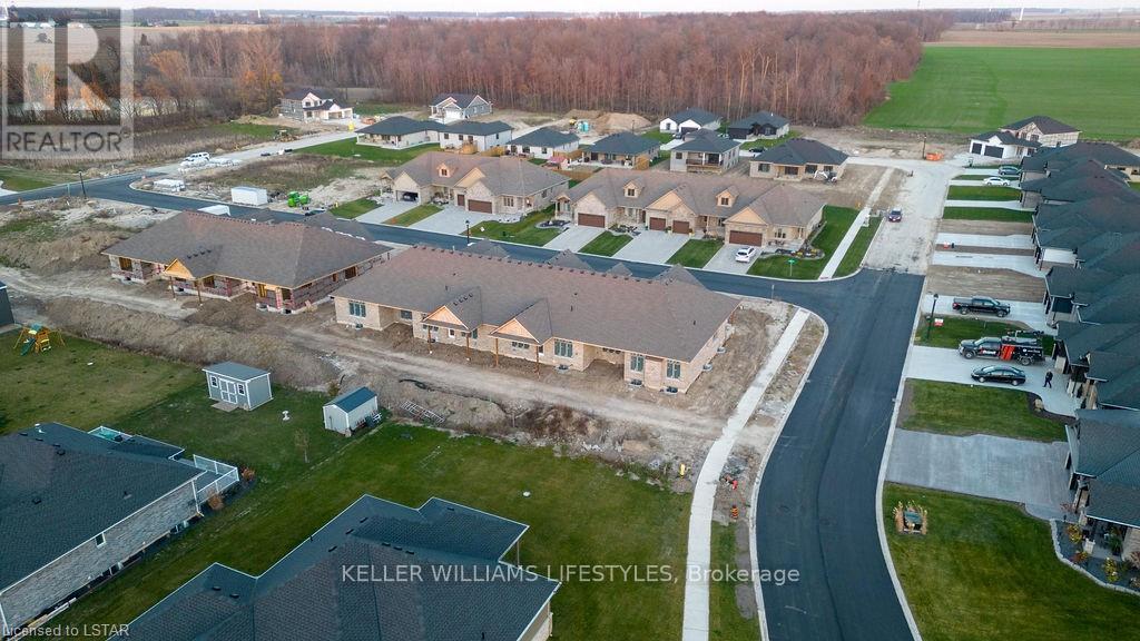 112 Leneve Street, Lambton Shores (Forest), Ontario  N0N 1J0 - Photo 40 - X9295322