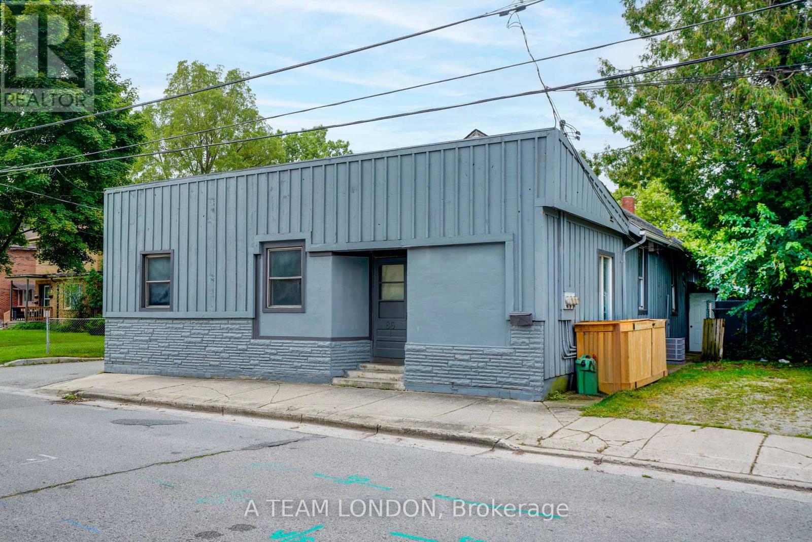 86 WILSON AVENUE, london, Ontario