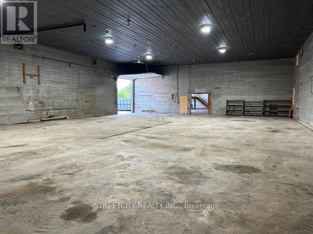 140 Elizabeth Street, Lambton Shores (Thedford), Ontario  N0M 2N0 - Photo 24 - X9348765