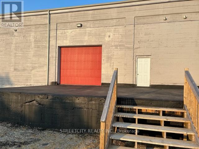 140 Elizabeth Street, Lambton Shores (Thedford), Ontario  N0M 2N0 - Photo 35 - X9348765