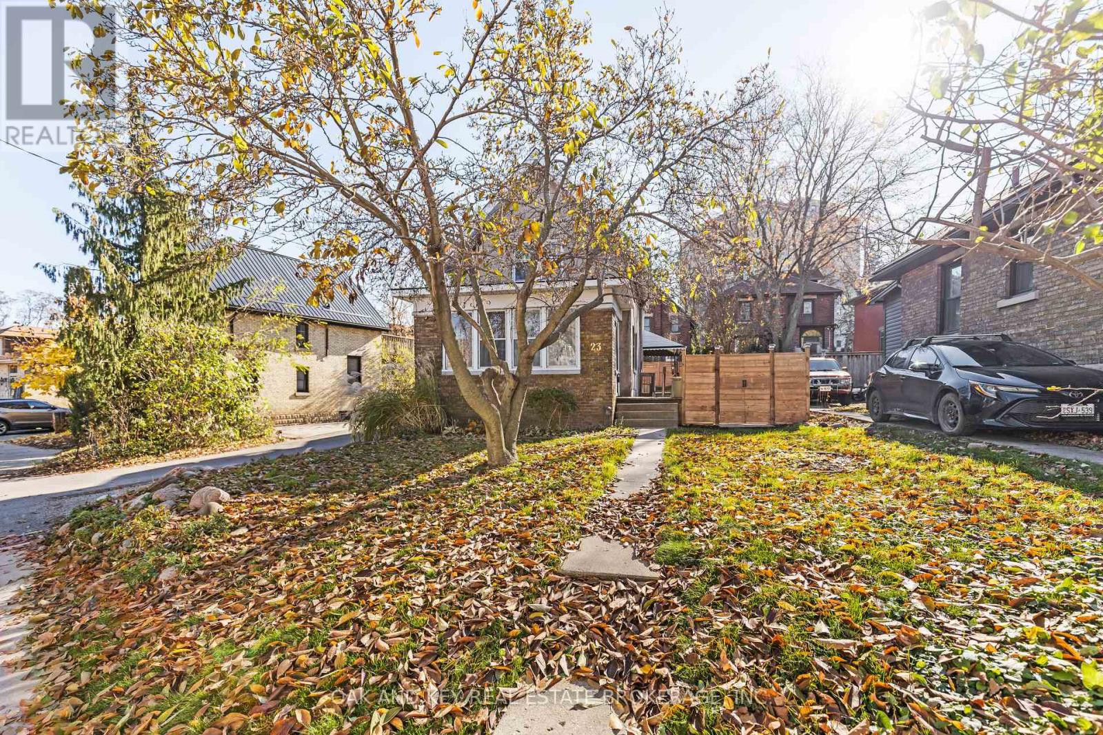 23 Carfrae Street, London, Ontario  N6C 1G1 - Photo 2 - X9353046