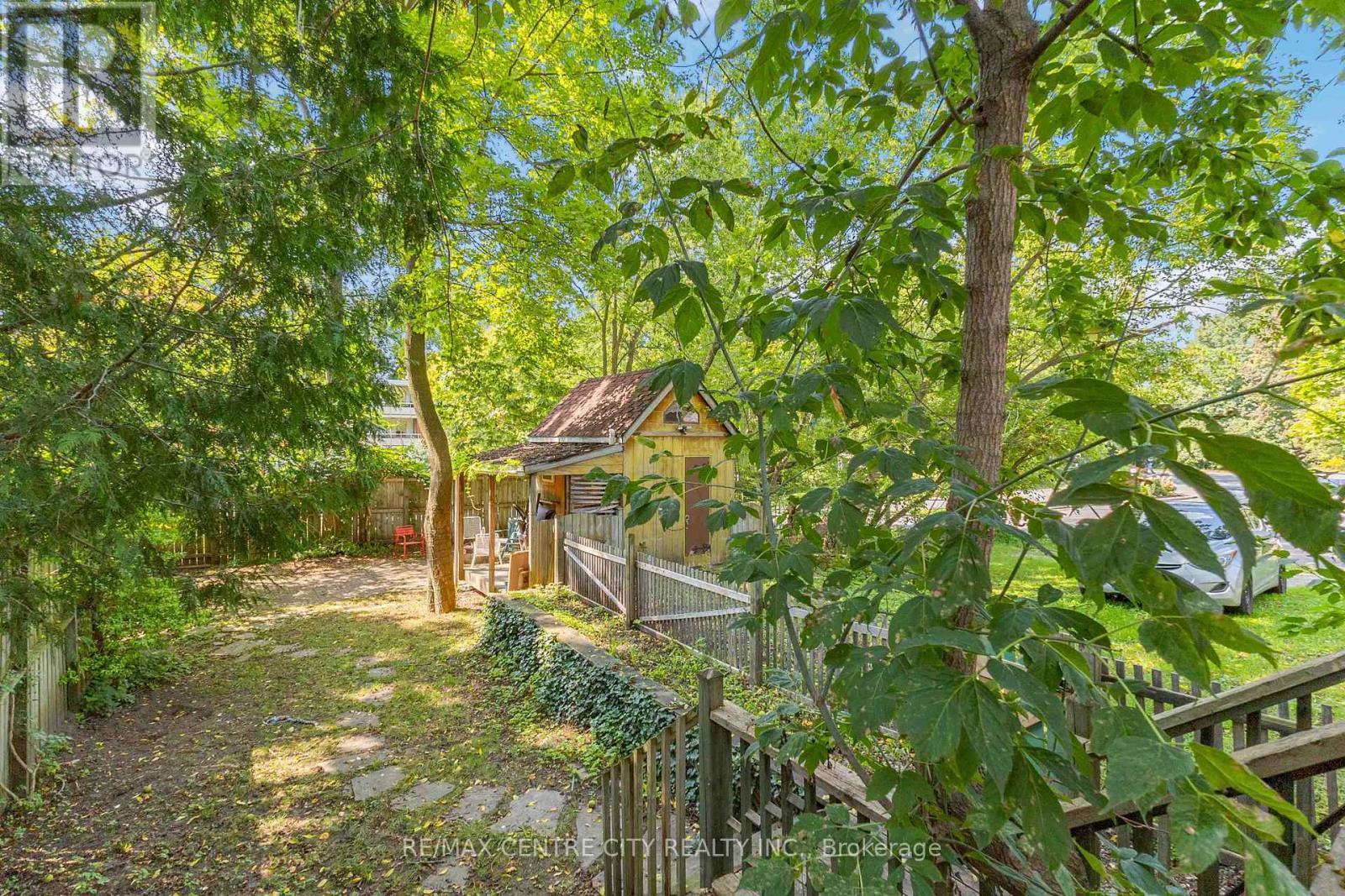 7 Carfrae Crescent, London, Ontario  N6C 4A8 - Photo 32 - X9353195