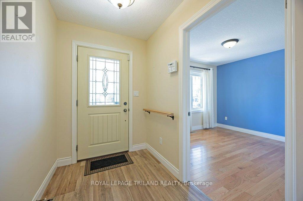48 Ambleside Drive, St. Thomas, Ontario  N5P 4K3 - Photo 4 - X9354248