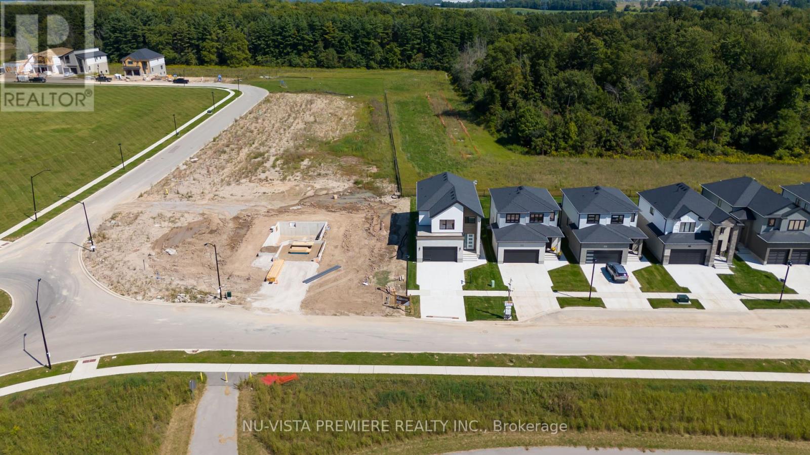 1185 Honeywood Drive, London, Ontario  N6M 1C1 - Photo 5 - X9354277