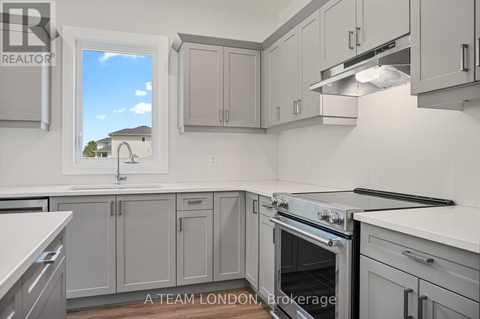 72 The Promenade, Central Elgin (Port Stanley), Ontario  N5L 1C5 - Photo 13 - X9354433