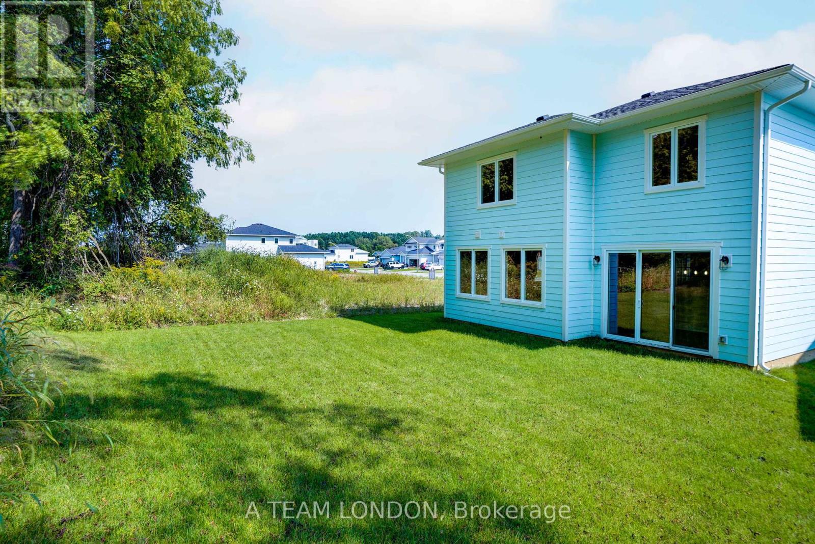 72 The Promenade, Central Elgin (Port Stanley), Ontario  N5L 1C5 - Photo 35 - X9354433