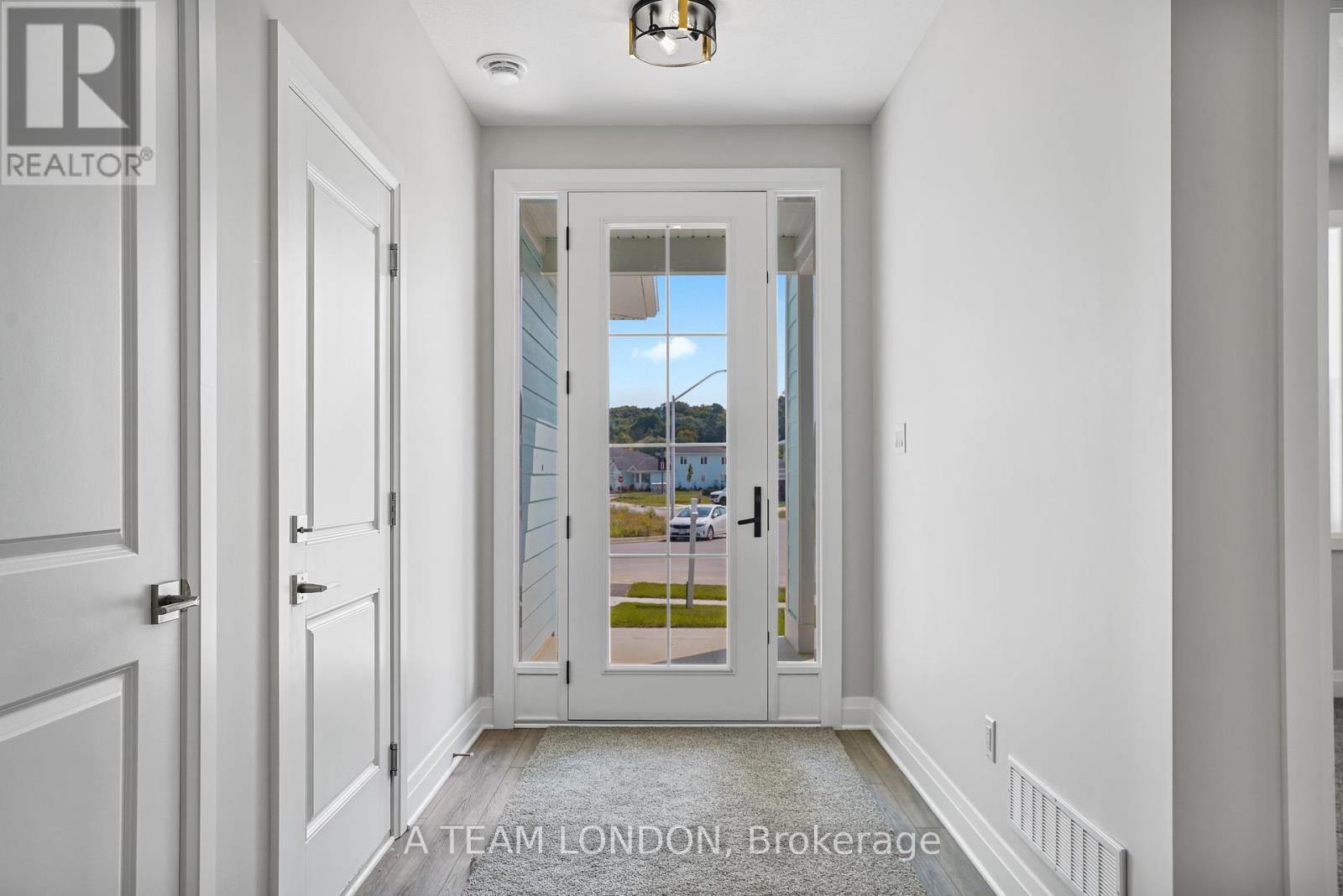 72 The Promenade, Central Elgin (Port Stanley), Ontario  N5L 1C5 - Photo 7 - X9354433