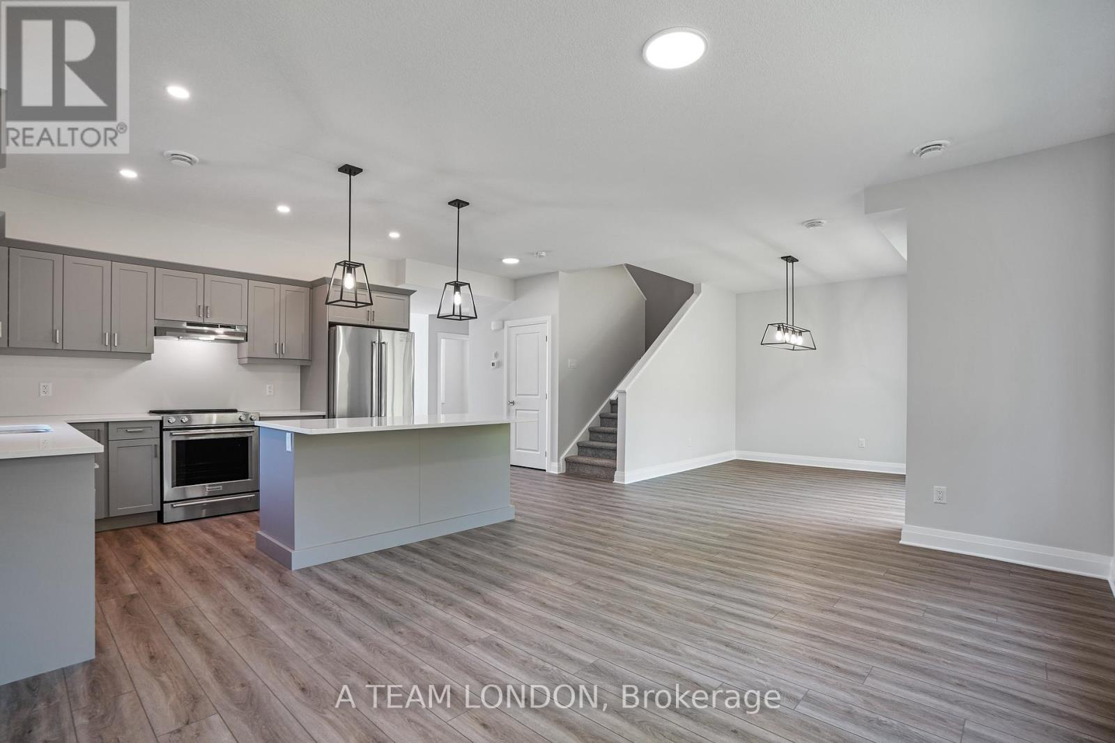 72 The Promenade, Central Elgin (Port Stanley), Ontario  N5L 1C5 - Photo 8 - X9354433