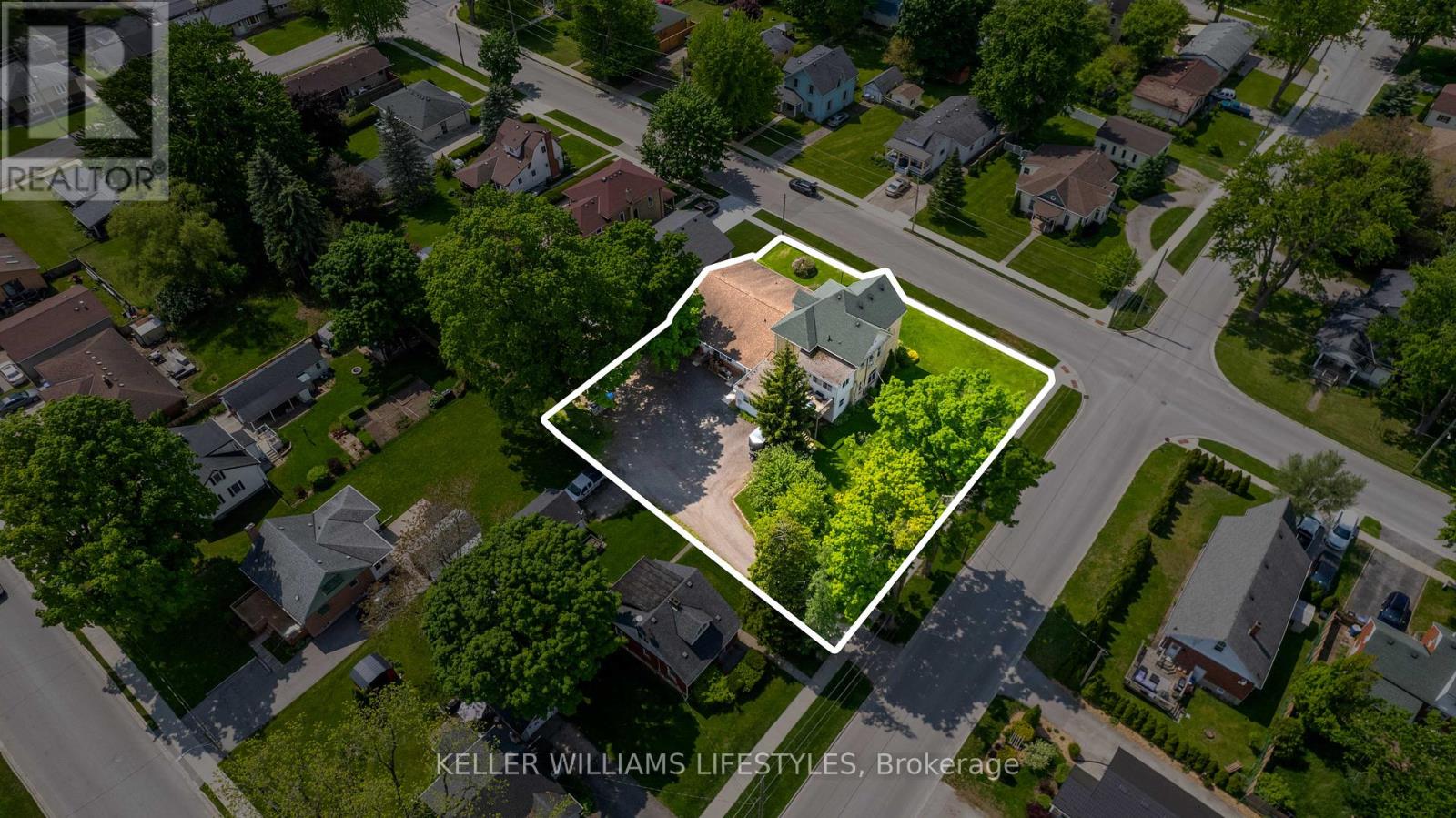 64 High Street W, Strathroy-Caradoc (Sw), Ontario  N7G 1G8 - Photo 4 - X9354825