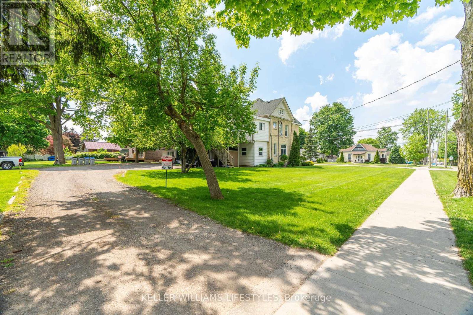 64 High Street W, Strathroy-Caradoc (Sw), Ontario  N7G 1G8 - Photo 9 - X9354825