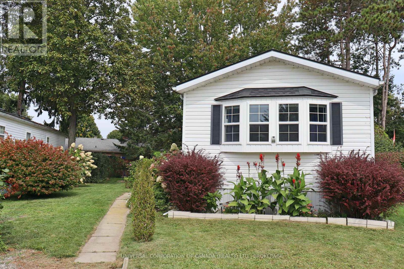 16 Grace Court, Bayham (Port Burwell), Ontario  N0J 1T0 - Photo 2 - X9361436