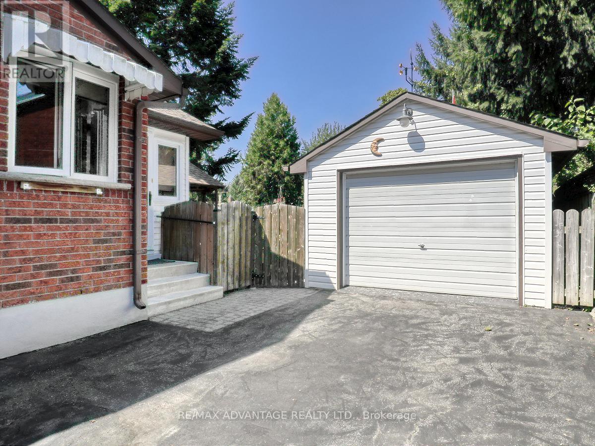 204 Tremont Road, London, Ontario  N5V 1C4 - Photo 5 - X9363056