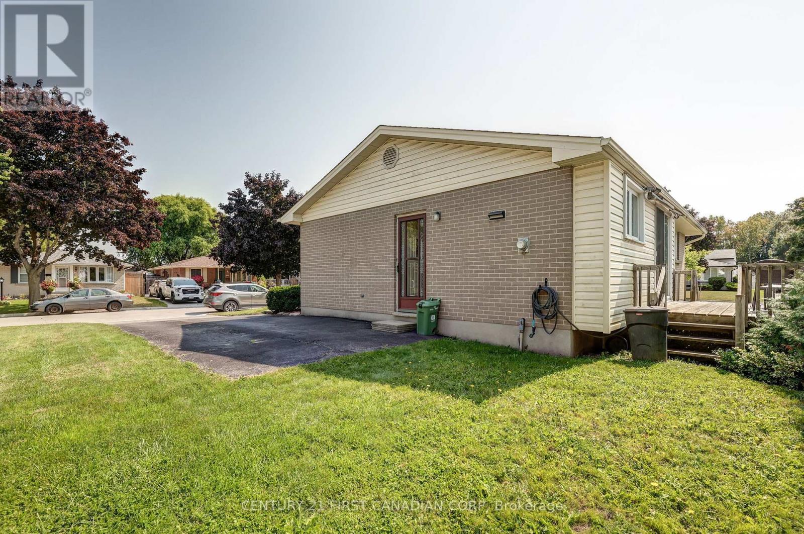 60 Jena Crescent, London, Ontario  N5V 1L4 - Photo 5 - X9363492