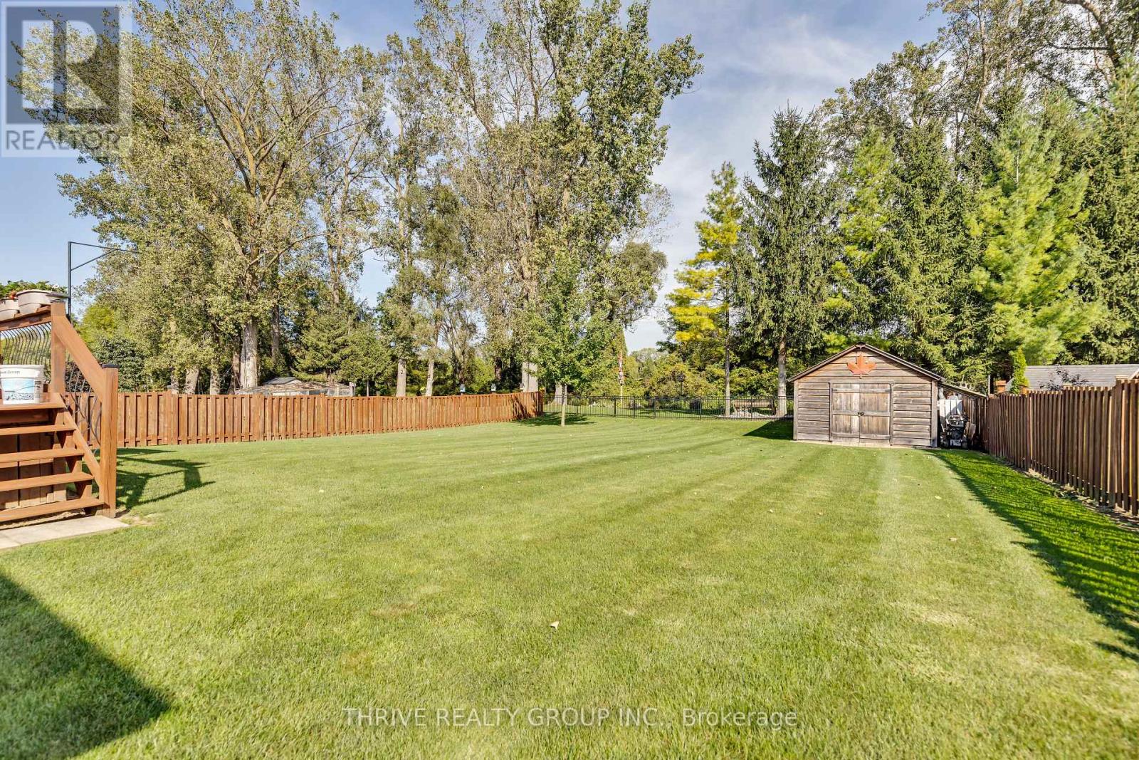 50 Fairview Drive, Lambton Shores (Arkona), Ontario  N0M 1B0 - Photo 34 - X9373148
