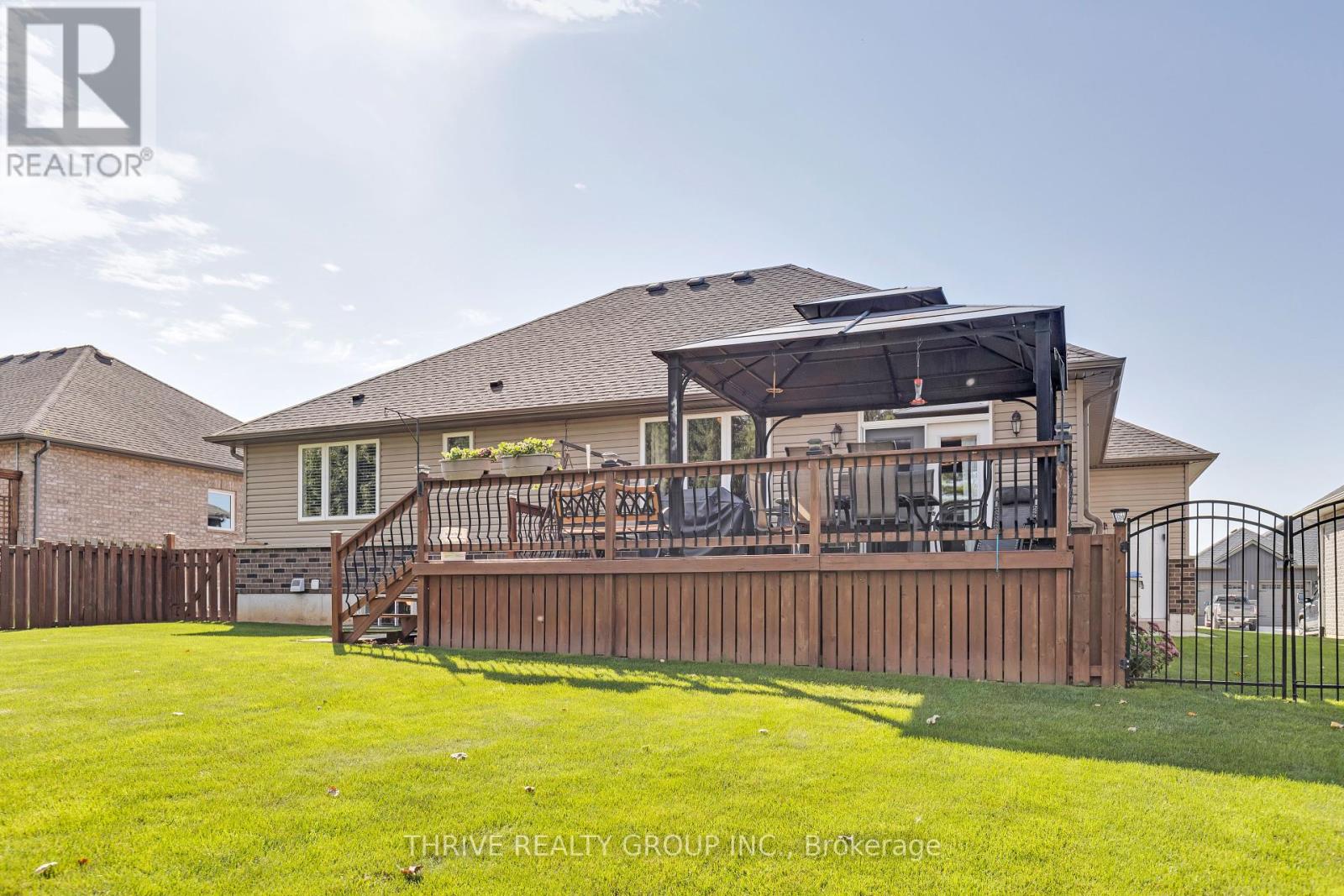 50 Fairview Drive, Lambton Shores (Arkona), Ontario  N0M 1B0 - Photo 37 - X9373148