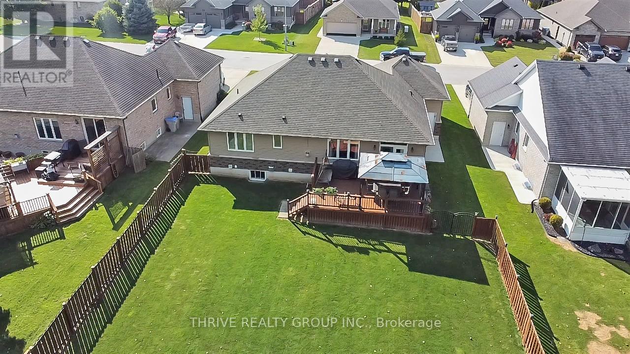 50 Fairview Drive, Lambton Shores (Arkona), Ontario  N0M 1B0 - Photo 38 - X9373148