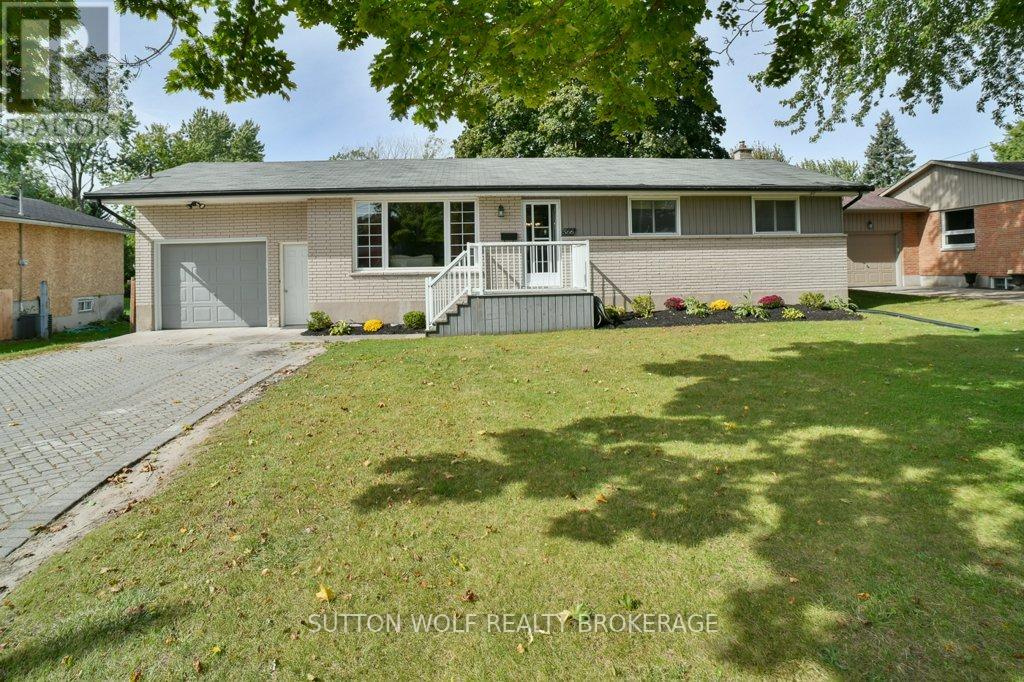 566 DEWAN STREET, strathroy-caradoc (ne), Ontario