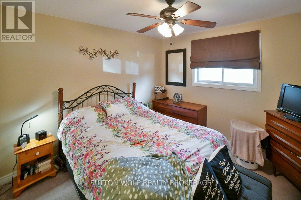 566 Dewan Street, Strathroy-Caradoc (Ne), Ontario  N7G 3C7 - Photo 10 - X9375323