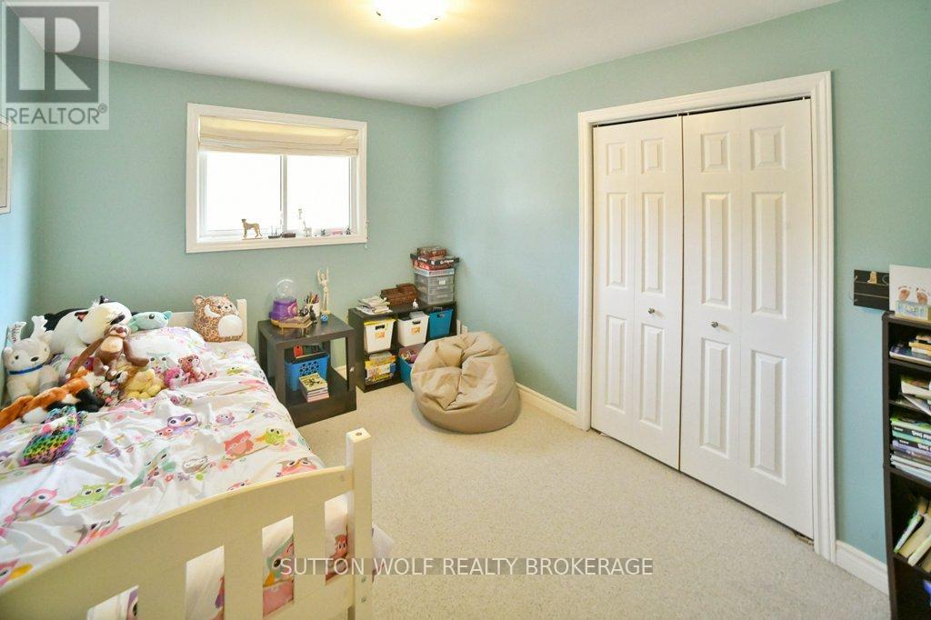 566 Dewan Street, Strathroy-Caradoc (Ne), Ontario  N7G 3C7 - Photo 14 - X9375323