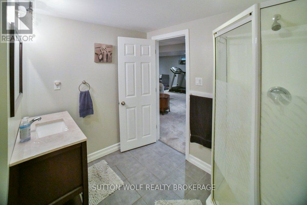 566 Dewan Street, Strathroy-Caradoc (Ne), Ontario  N7G 3C7 - Photo 21 - X9375323
