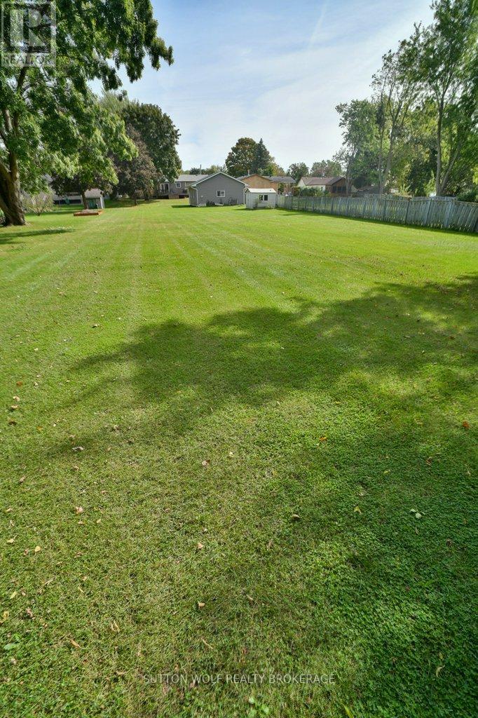 566 Dewan Street, Strathroy-Caradoc (Ne), Ontario  N7G 3C7 - Photo 30 - X9375323