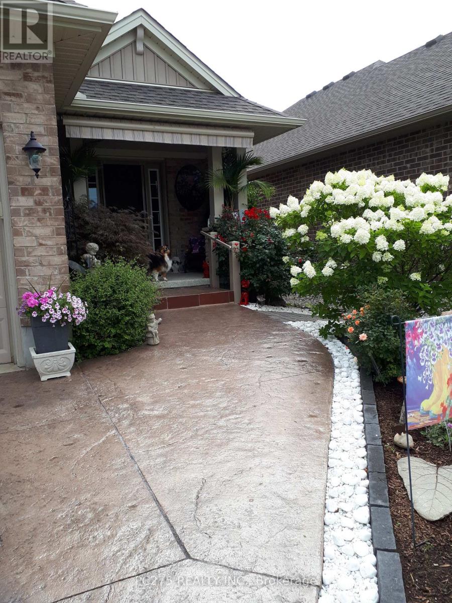 23 Blairmont Terrace, St. Thomas, Ontario  N5R 0E2 - Photo 4 - X9375694
