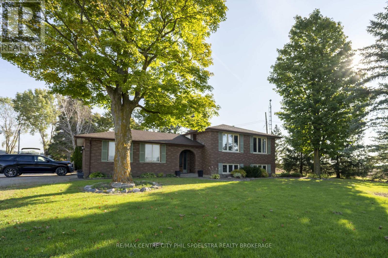 24734 Poplar Hill Road, Middlesex Centre (Ilderton), Ontario  N0M 2A0 - Photo 19 - X9376047