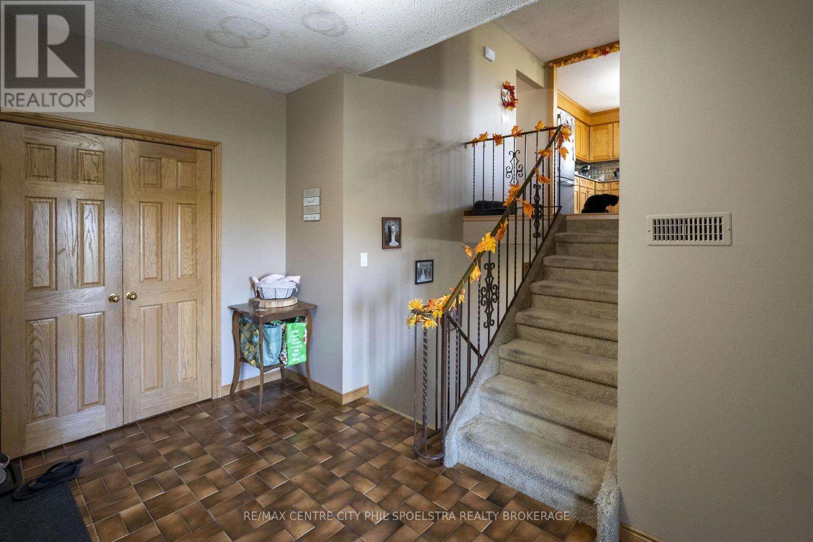 24734 Poplar Hill Road, Middlesex Centre (Ilderton), Ontario  N0M 2A0 - Photo 20 - X9376047